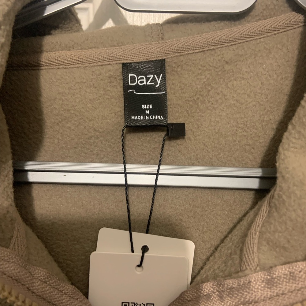 Jacket - Picture 3 of 4